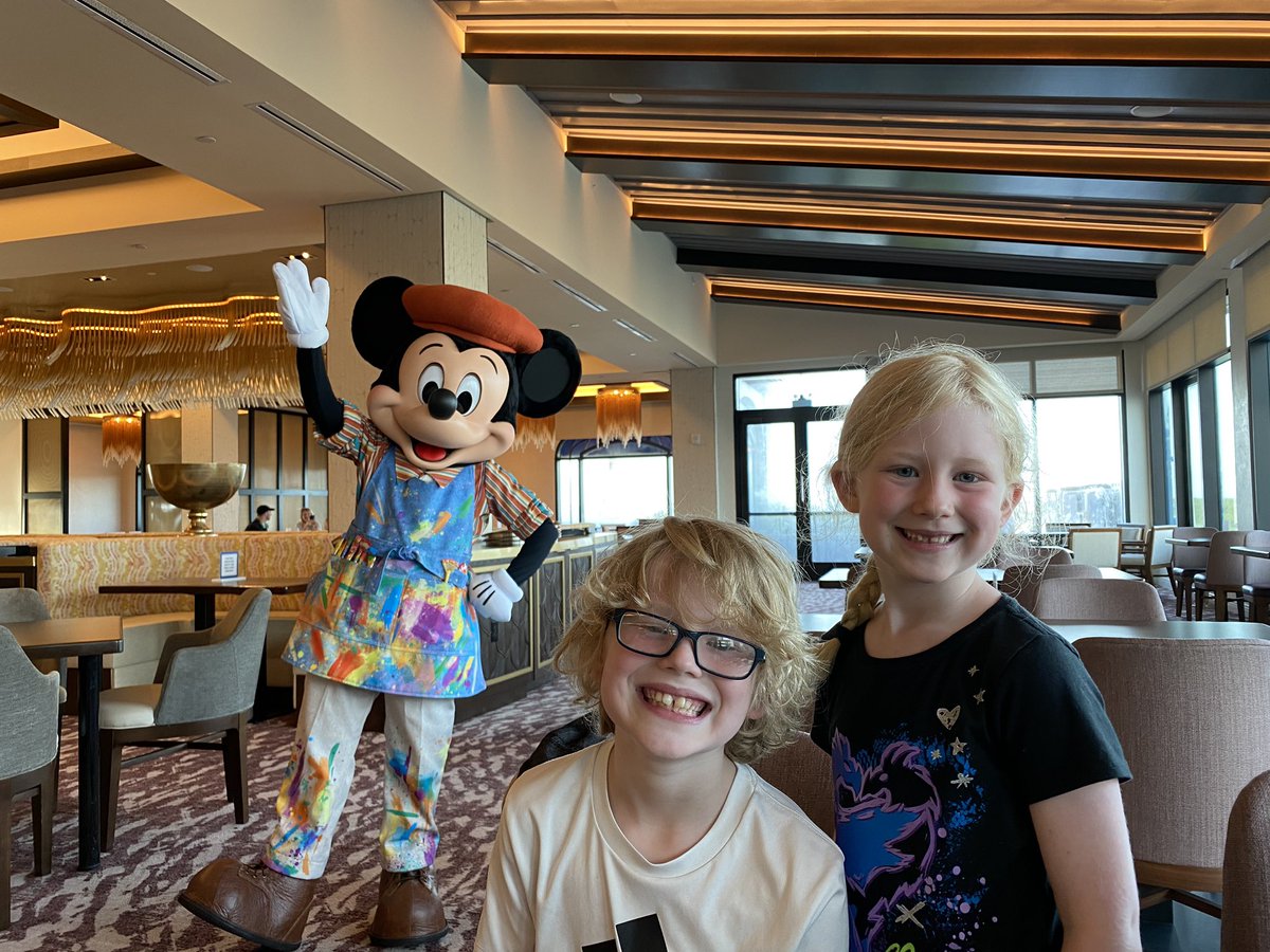 TheMomentMom's tweet photo. @WDWToday Major #castcompliment for Jeannie at Polynesian! We couldn’t find a ride over to Rivieria for our breakfast at Topolino’s. She ferried us and another family in multiple trips to make sure we got to see Mickey! You made our trip!! https://t.co/apTKPBZL9X