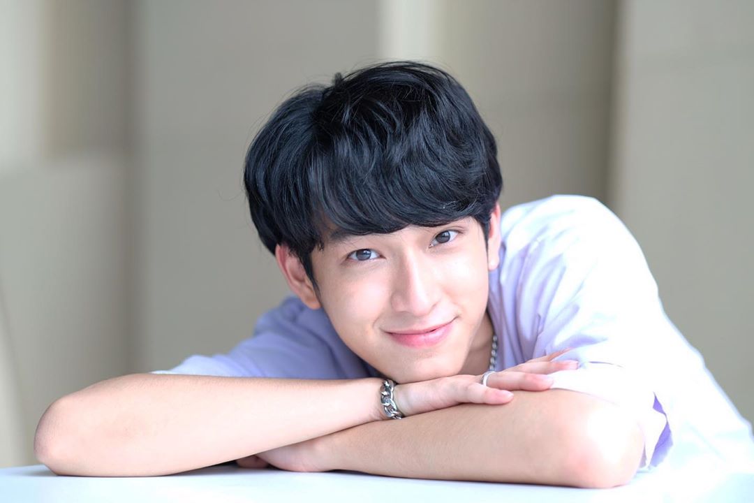 MidyearOfficial's tweet photo. 060720 — chimonac ig post

🤨😏🧐🧐

ยิ้มหวานๆใจละลาย 😳💕

#ChimonWachirawit 
#ชิชาม่อน https://t.co/wcbyBzldDw