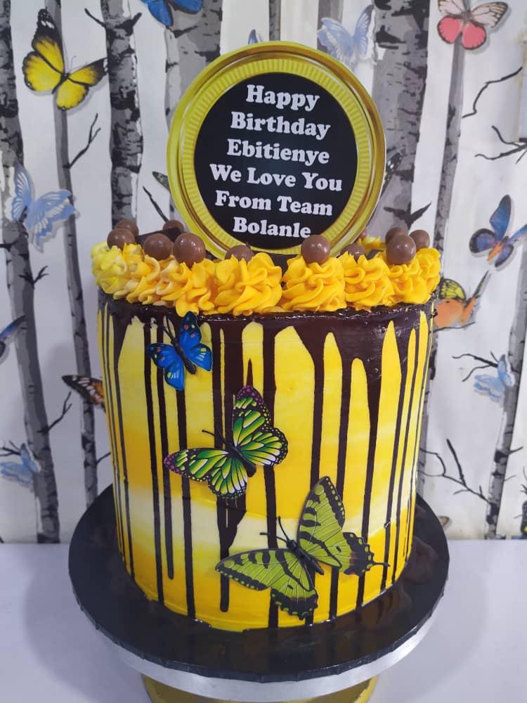 lolykem1234's tweet photo. Happy birthday to Ebi, very best girl to our Queen!

You are a world-class friend and we wish you a world-class birthday!

Team Bolanle celebrate you!

#HBDEbiteinye
#TeamBolanleCelebratesEbi https://t.co/kekGTnV12o