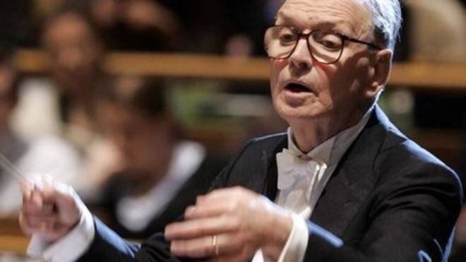 cmartinezorts's tweet photo. Nos has dejado, Morricone. Has sido una fuente de inspiración para muchos de nosotros. Gracias por tu música y por todo lo bueno que nos has hecho sentir, maestro. Siempre en nuestros corazones. D.E.P #morricone #enniomorricone https://t.co/uhvdKfO68P