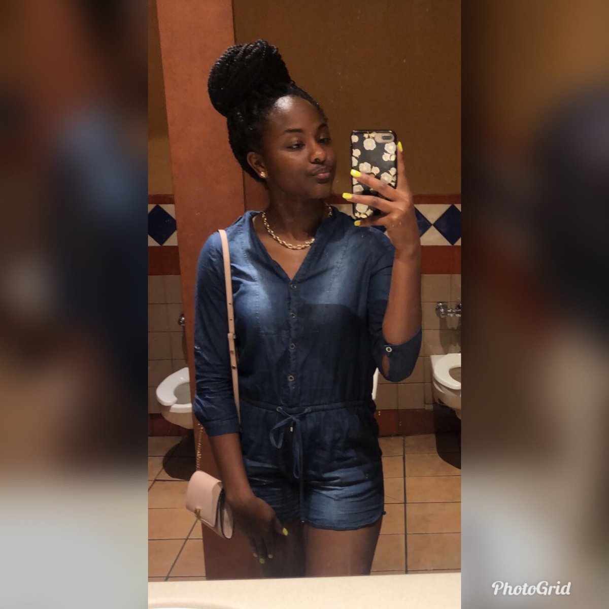 kirababyyyy12's tweet photo. #WhosWhoOfJSU 
-JaKira Smith💓
-Natchez, MS 📍
-JSU ‘22 💙🐯 
-Biology Pre Physical Therapy 👩🏽‍⚕️
-Athletic Trainer🏈
-oh so preTTy💓💚 https://t.co/B3oyUDKuaO
