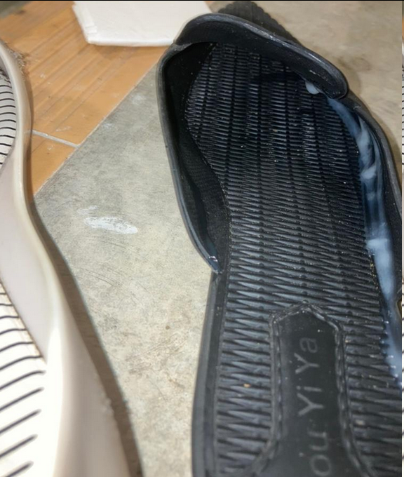 雨天都不是好天氣 沒有好東西玩..只好玩玩膠鞋吧  #扫楼 #恋足 #打胶  #原味 #射鞋 #Cumshoes #射平底鞋 #Cumflats #掃樓 #洗樓 https://t.co/Ambtqb<a href="/tag/%E6%89%AB%E6%A5%BC"class="tags">#扫楼</a><a href="/tag/%E6%81%8B%E8%B6%B3"class="tags">#恋足</a><a href="/tag/%E6%89%93%E8%83%B6"class="tags">#打胶</a><a href="/tag/%E5%8E%9F%E5%91%B3"class="tags">#原味</a><a href="/tag/%E5%B0%84%E9%9E%8B"class="tags">#射鞋</a><a href="/tag/cumshoes"class="tags"><span>#cumshoes</span></a><a href="/tag/%E5%B0%84%E5%B9%B3%E5%BA%95%E9%9E%8B"class="tags"><span>#射平底鞋</span></a><a href="/tag/cumflats"class="tags"><span>#cumflats</span></a><a href="/tag/%E6%B4%97%E6%A8%93"class="tags"><span>#洗樓</span></a><a href="/tag/%E6%8E%83%E6%A8%93"class="tags"><span>#掃樓</span></a>