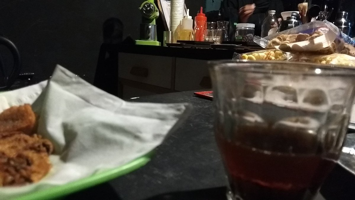 ighied's tweet photo. Tubruknya ngeblur. Tapi masih bisa diminums
.
.
Jl. Cikutra No. 231a depan koramil.
Tes tes sajalah siapa tau cocoks 🤣 https://t.co/Ri9fAPlqVH