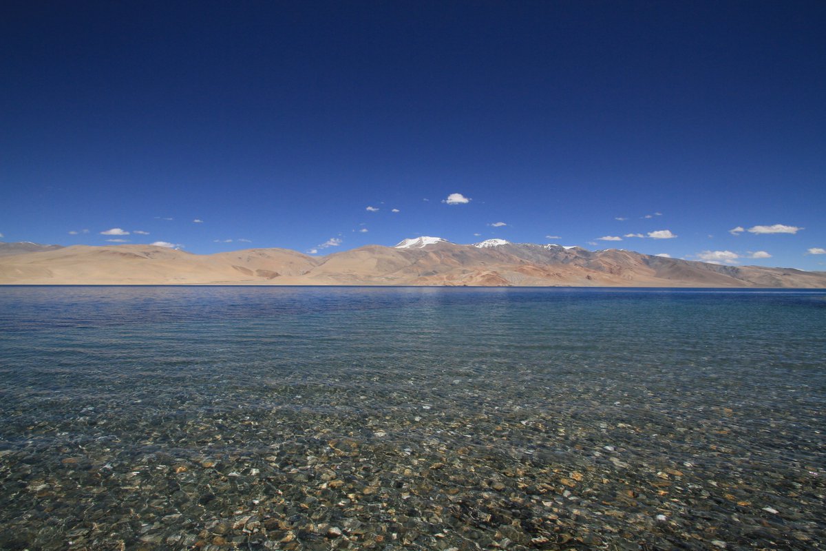 GoodwindMoto's tweet photo. Clear waters with hues of blue. Mesmerizing lakes that will leave you in awe.

Explore the stark mountain ranges and gaze at the soft snowy peaks. Ride through the clouds, as you feel like you’re on top of the world.

Spiti Valley is a place like no other.

#MotorcycleExploration https://t.co/W4ZbvC7xpp