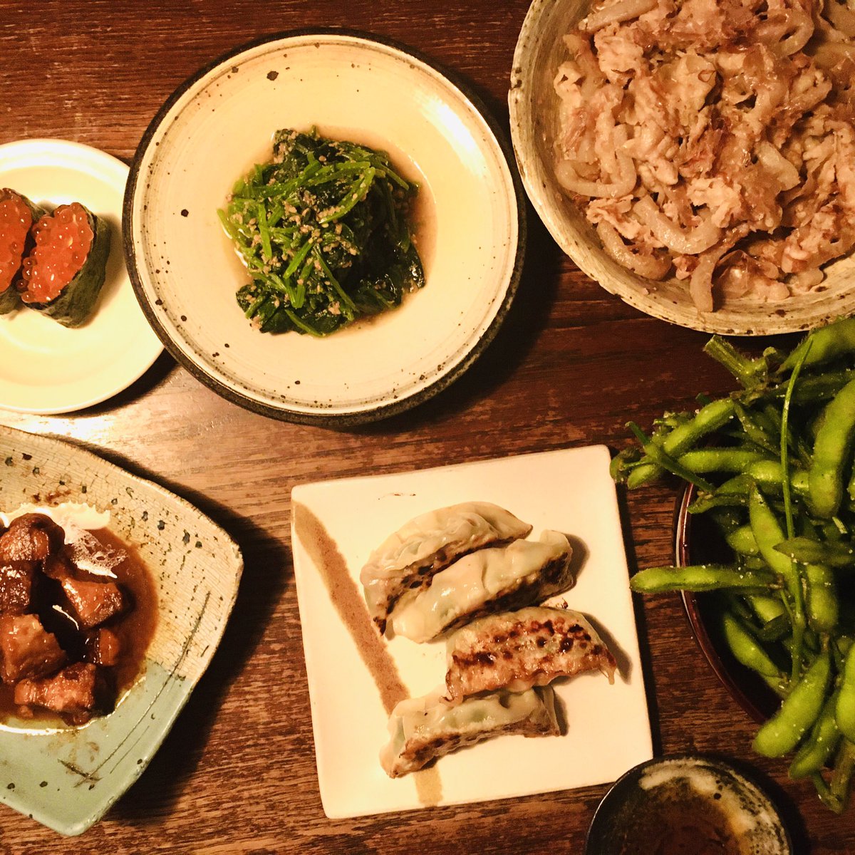 matscat's tweet photo. Tonight’s Izakaya was home-made spinach w/ sesame dressing and konnyaku w/ pork and miso! 😋
I never used to cook Japanese food as I didn’t grow up with it but since learning of the key base ingredients (sake, soy sauce and mirin), I’m gaining confidence! 🥰 https://t.co/BEMdJZNyou