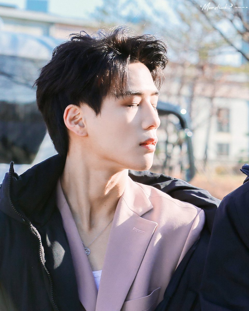moonstruck1228's tweet photo. 좀 늦었지만 진아 생일 축하해요🎂!!!
항상 해맑게 웃어줘서 고마워요🥰
#JxR #BAEKJIN #제이엑스알 #백진 https://t.co/2Ho4NSaI3F