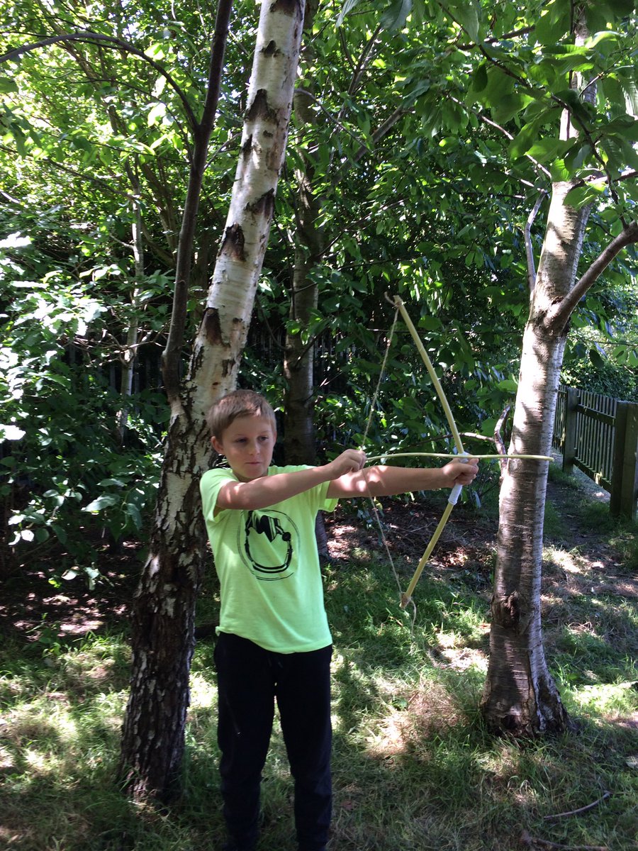 BeckwithMiss's tweet photo. @YsgolEmmanuel Hub children enjoying forest school today! Building dens, swinging on the tyre swing, chilling in the hammock and making bows and wands! https://t.co/dIFxsAAa3E