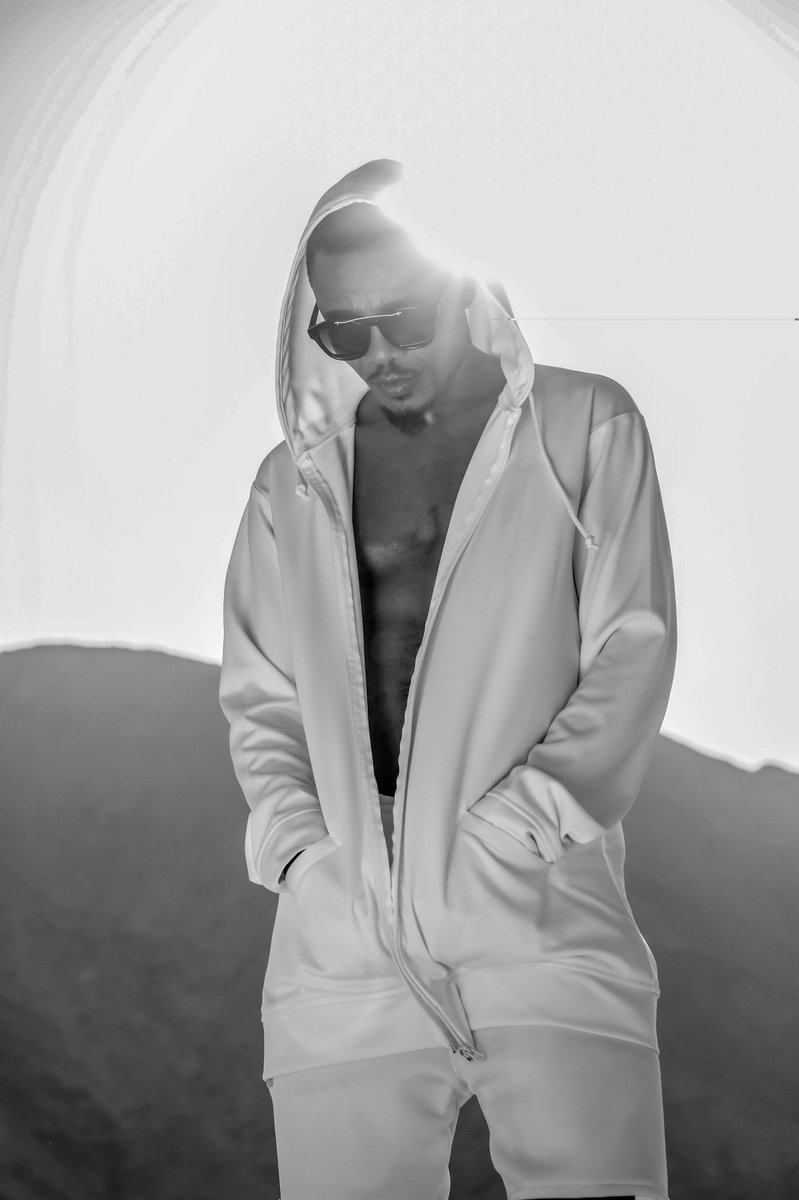 OfficialAliKiba's tweet photo. ‘MTWARA KUCHELE’. . . . . . Baada ya miaka 9, narejea tena NANG’WANDA SIJAONA STADIUM 🏟 Mkesha wa Sikukuu ya Wakulima 07-08-2020! Save the date!! 
#KingKibaInMtwara
#NangwandaStadium https://t.co/FsbAB8ZfDc