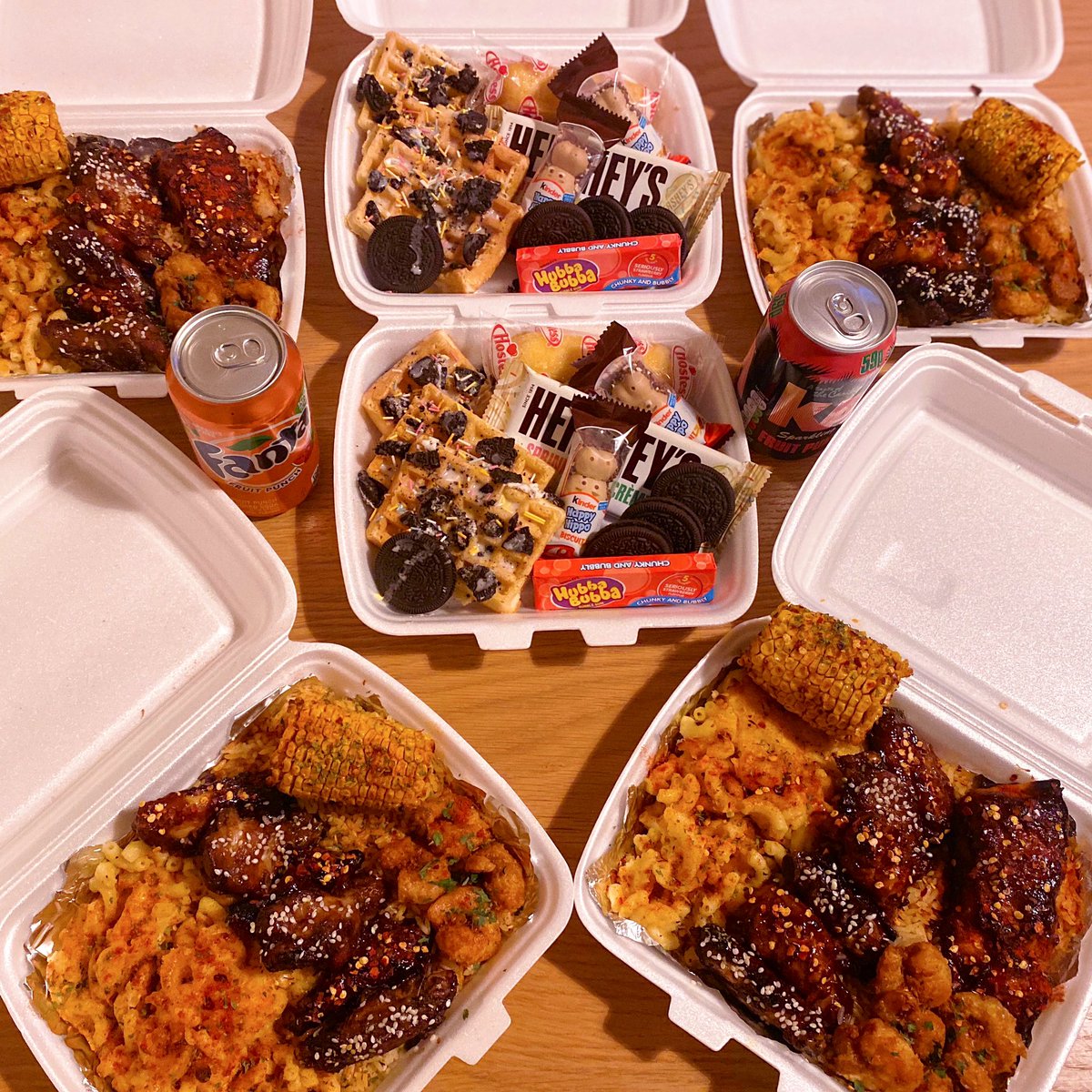 JadonJabes's tweet photo. TrapBox part 2: This one was a birthday request so you know I had to come through 😊🤞🏾 👇🏾#CookingWithBubz https://t.co/M37YQWhLTK https://t.co/TYIFge4yD3