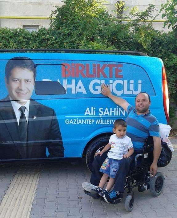 Kimi sevgiler amasız, eğersiz, fakatsız ve birlikte daha güçlüdür...