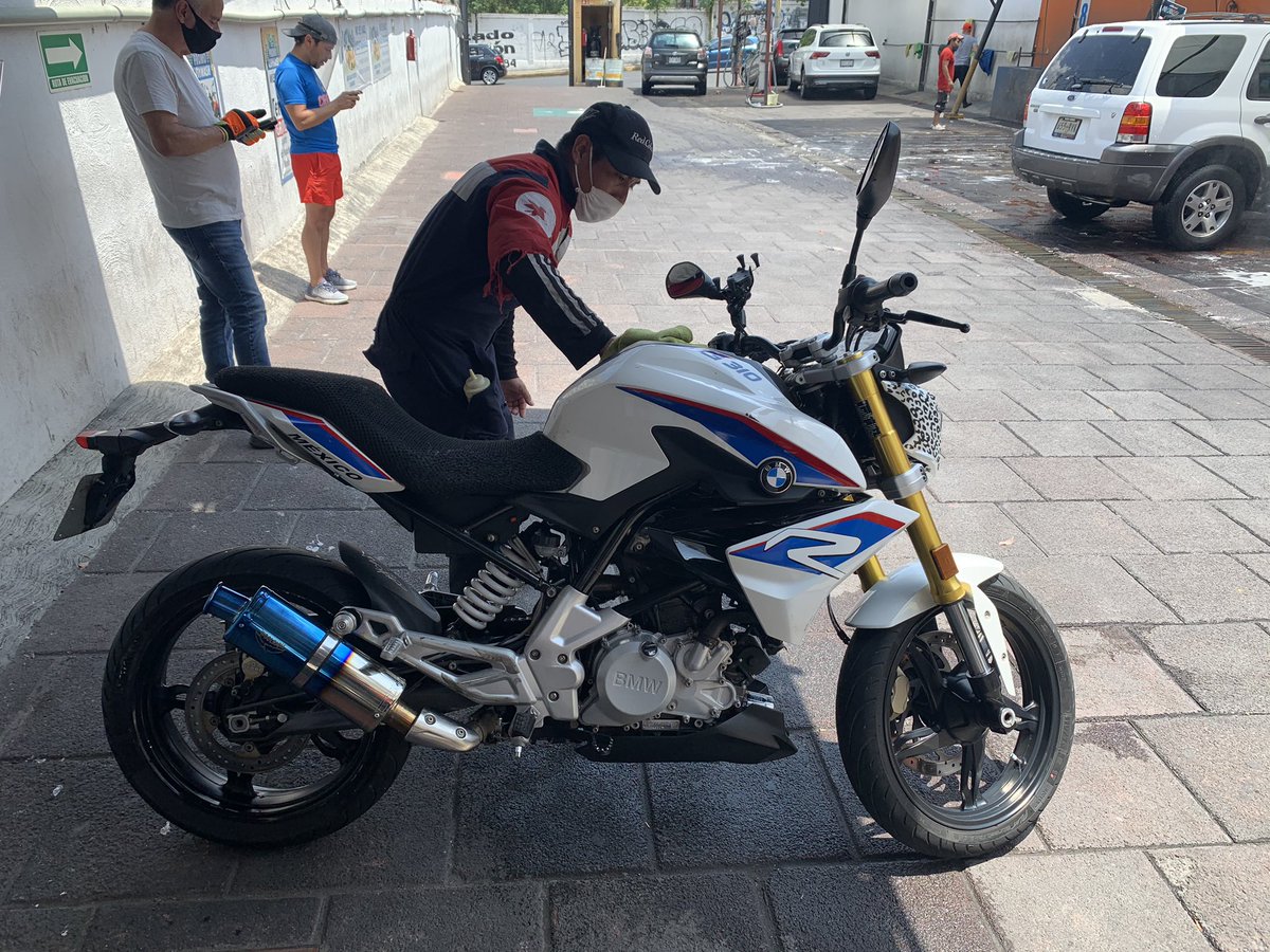 citywashmx's tweet photo. Confía en @citywashmx mantenemos tu Auto y Moto libre de virus, acá te esperamos...#citywashmx #autolavado #autolimpio #motolimpia #bicilimpia https://t.co/MSjEuI0G00