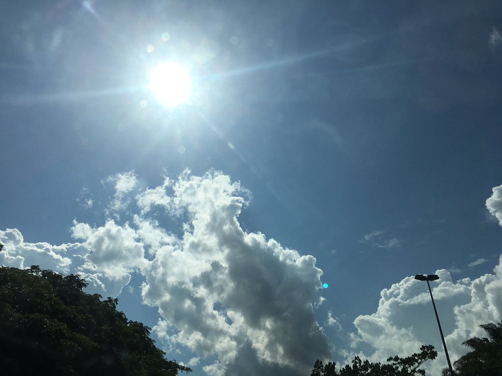 nursalmaes's tweet photo. 하늘 (SKY) https://t.co/pPMsWRaMUM