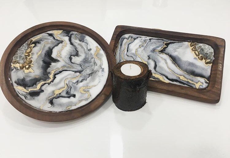 Misha_crafts's tweet photo. Resin platters ❣️🥰😍 #resinart #fortunechemie #platter #woodenart #artistsoninstagram #artncraft #mishacraft https://t.co/Hodq7J25Gj