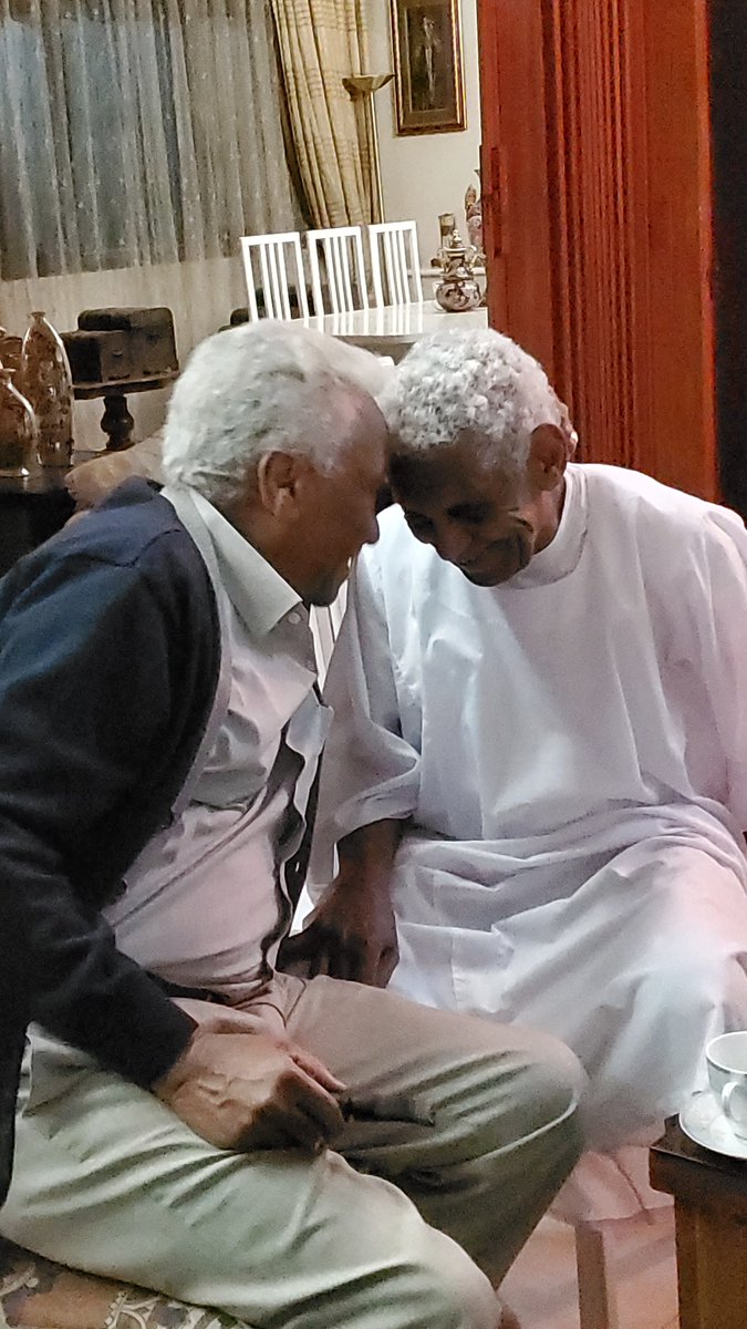 sudalove_'s tweet image. I want a friendship/bond that's like my dads &amp;amp; Dr. Jaafar Ibn Ouf 😭♡😭♡😭♡😭♡😭♡😭♡😭♡😭♡😭♡😭
عايزة صداقة زي صداقة والدي ود. جعفر ابن عوف