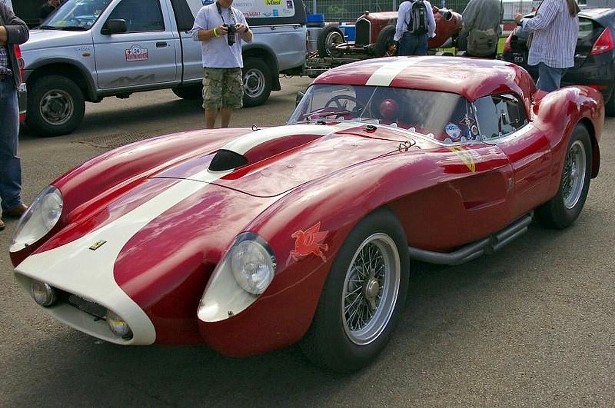 The startling Twyman/Cooke #Ferrari250TR hardtop on its #TurrinoWheels, ready to pounce
turrinowheels.com
@TwymanRacing
#ferrari250 #ferrariclassiche #classicferrari #ferrarilovers #turrino #historicracing #classicracing #getoutanddrive