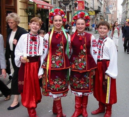 ASPParent_Voice's tweet photo. Our #VirtualWalkAroundTheWorld 🌍 has reached Poland! 🇵🇱 You can watch the video on our #VirtualHive to find out all about Poland’s history and culture, as well as our next destination! Wonder where we’re heading to now 🤔🇷🇺❄️🐻 https://t.co/Y0cckiB33Z