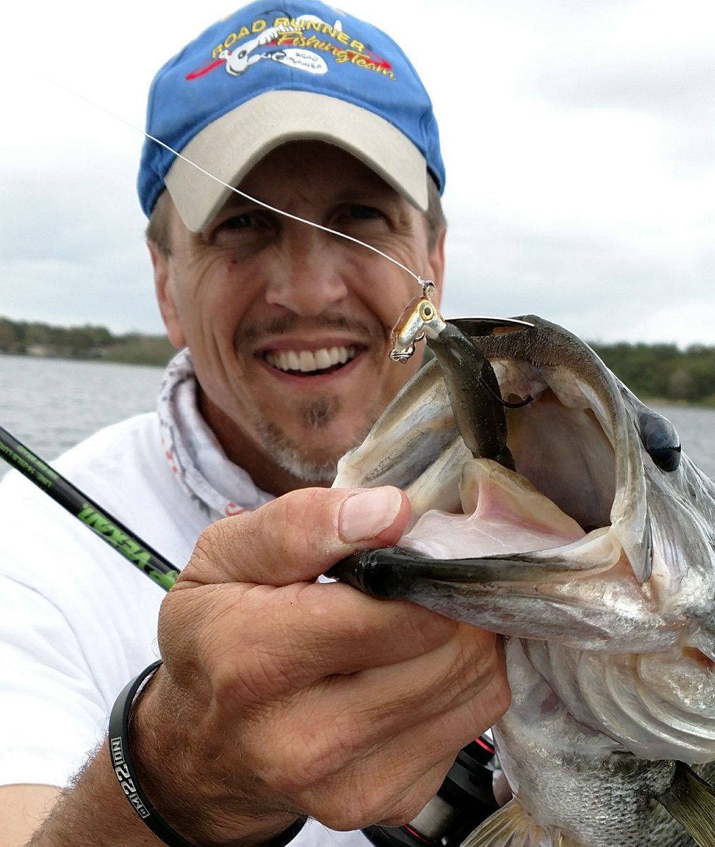 Sound, Vibration and Flash is Why Road Runners Catch Fish!