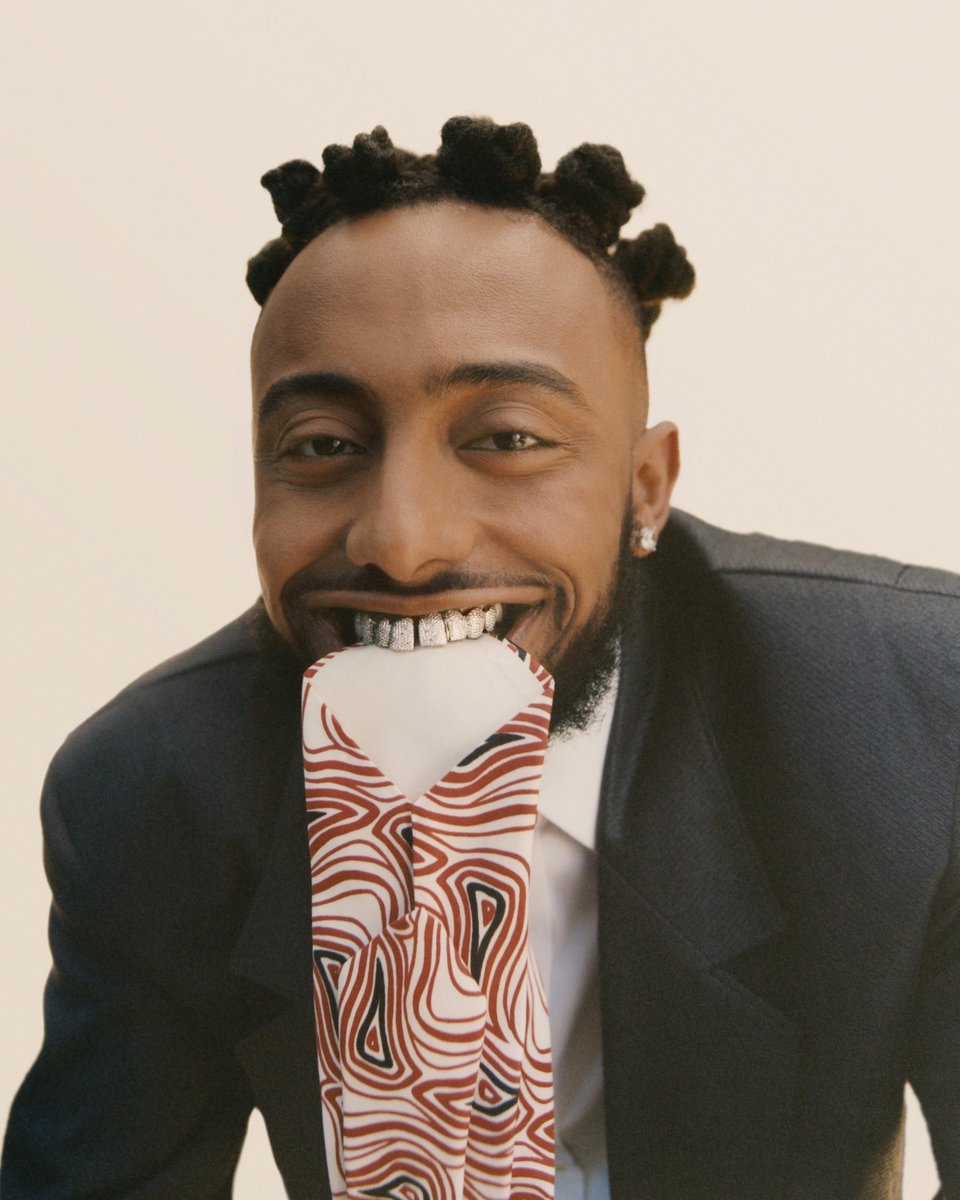 micaiah_carter's tweet photo. shot the album art + more goodies for @heyamine’s limbo 🚀🧞‍♂️✨🌍 https://t.co/hHvauzCUTD