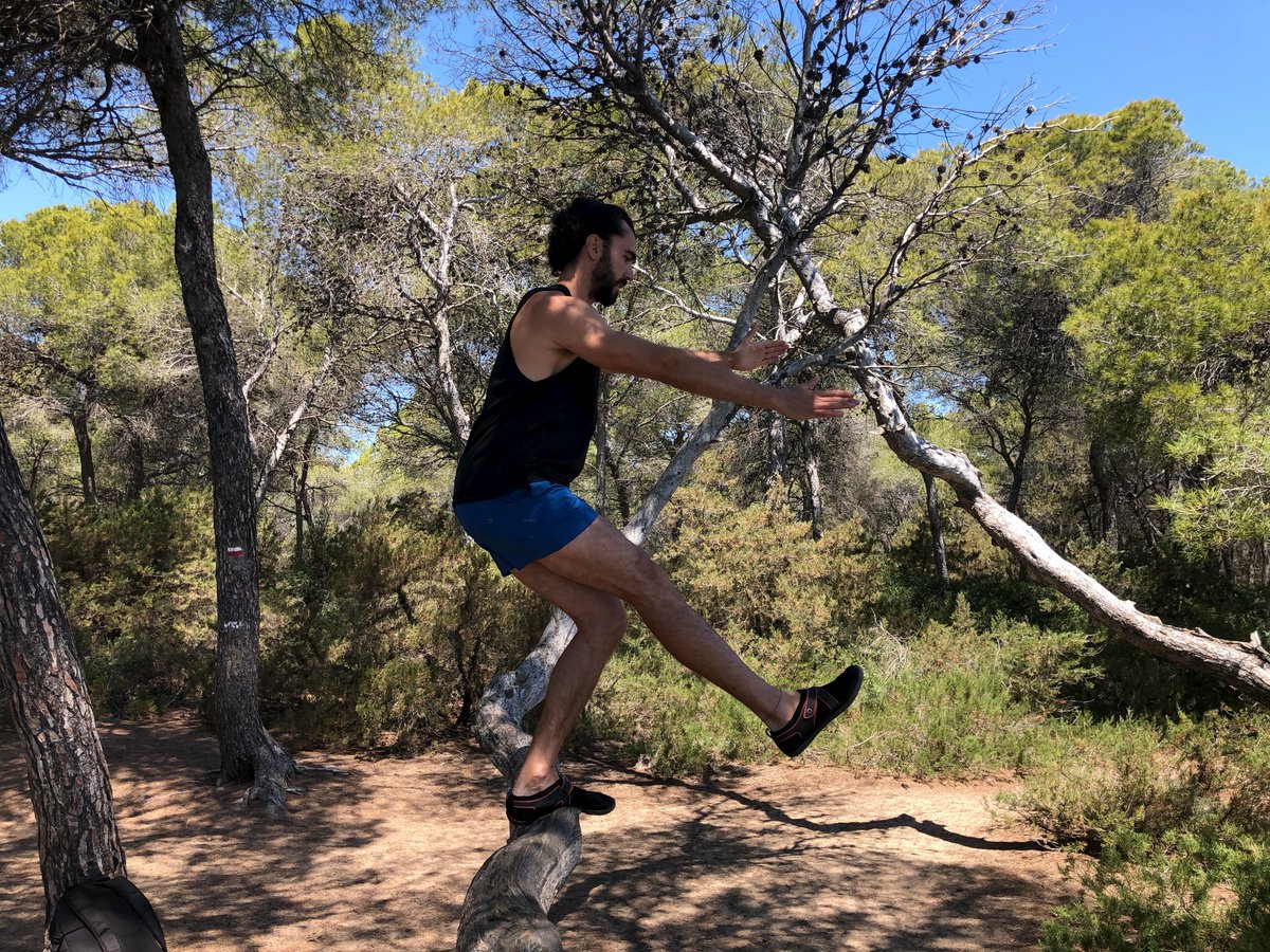 coachgalo's tweet photo. "Las excusas estarán ahí siempre para ti, las oportunidades no".
.
Y aplicándolo al campo del entrenamiento...
"El mejor entrenamiento no existe. El mejor entrenamiento es el que se hace".
.
¿Qué somos? ¿#Comodones o #indomables?
#despiertaymuévete #entrenadorpersonal https://t.co/6u4A1YidQc