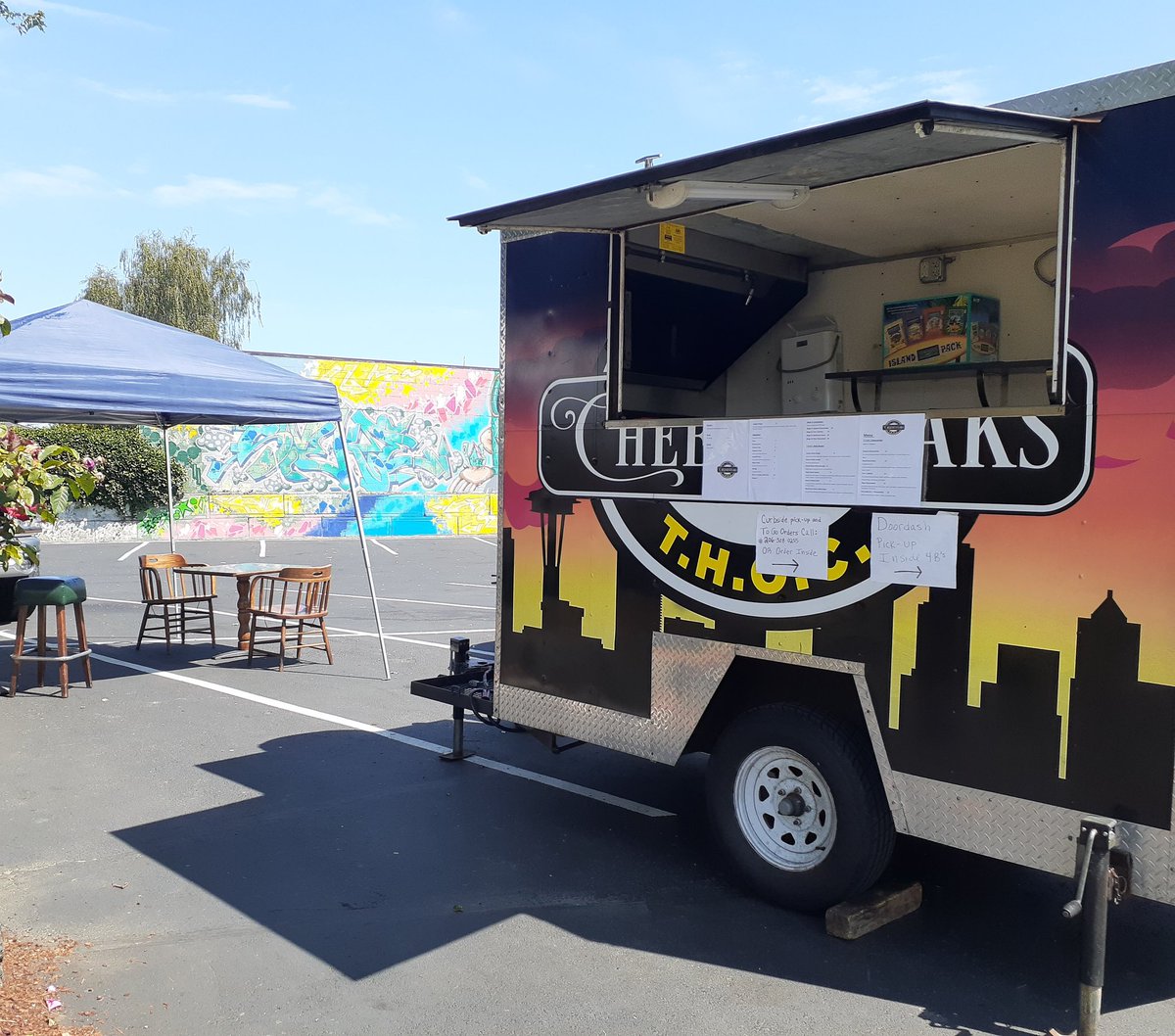 It's sunny in Seattle, come see us! We are in Ballard all week! 😋