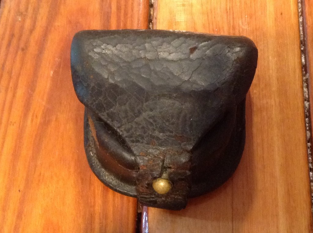 CivilWarTalk's tweet image. Cap Box ?? | Uniforms &amp;amp; Relics cwtalk.us/2Az2Ng1 #civilwartalk #civilwarcapbox #CapBox #CivilWarRelics