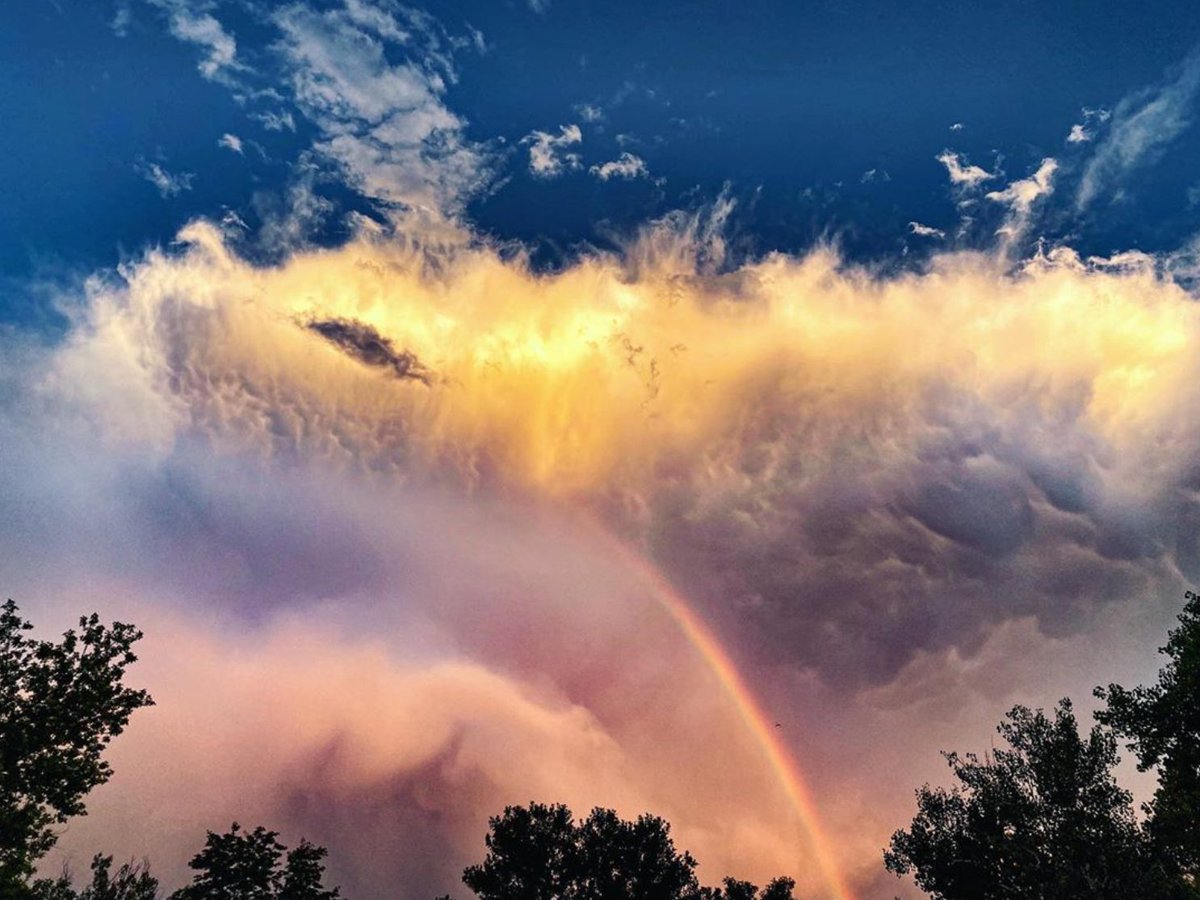 Yesterday’s summertime sunset in Fort Collins 🌈
 
📸: CSU alum Chris Bergmann on Instagram