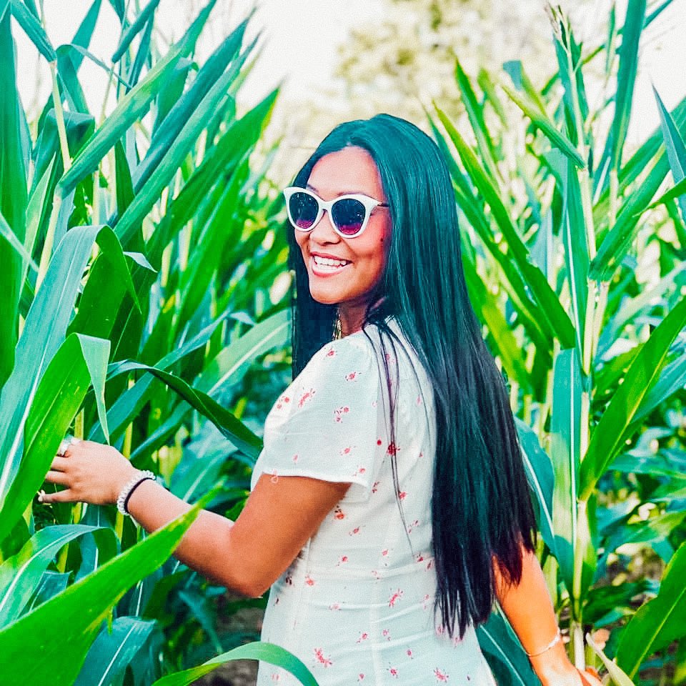 ✭ Meet our Executive Board ✭ Mollie is a Junior from Obion County, TN, majoring in Communication Disorders! • “My favorite memory in Delta Zeta is getting beat up in broom ball, but definitely worth the win!!” Mollie currently serves as our Secretary! DZLAM, sweet sister! 💫🌿