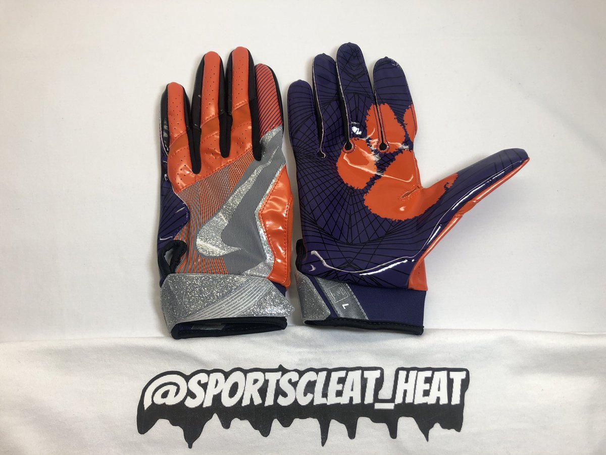 SportsCleatHeat's tweet photo. 🔥🚨: CLEMSON TEAM ISSUED NIKE VAPOR JET 4.0 PE. SIZE LARGE. DM FOR PURCHASE! https://t.co/9KTL4yF8Sy
