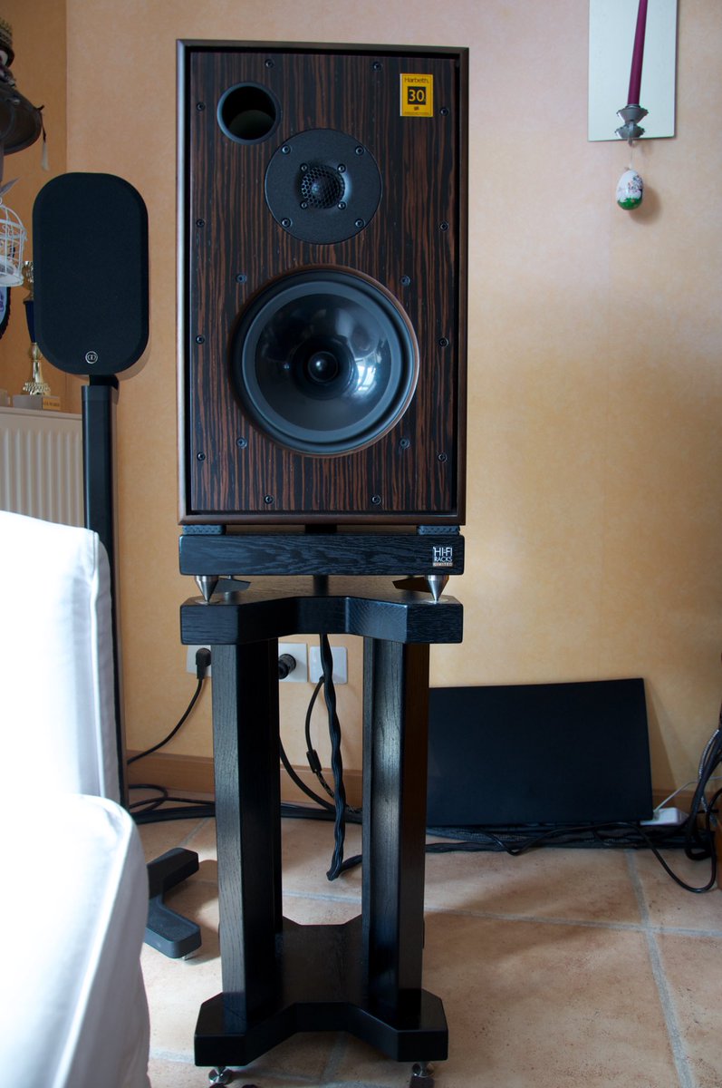 Hi Fi Racks Ltd (@hifiracksltd) on Twitter photo Shown here in a brilliant photo from High End Audio, the Grand Speaker Stands eliminate the negative effects of vibration on acoustic integrity with an additional layer of decoupling, isolating your <a href="/HarbethHQ/">Harbeth Audio Ltd</a> speakers for unparalleled sound quality. Thank you #HighEndAudio 🌟 Shown here in a brilliant photo from High End Audio, the Grand Speaker Stands eliminate the negative effects of vibration on acoustic integrity with an additional layer of decoupling, isolating your <a href="/HarbethHQ/">Harbeth Audio Ltd</a> speakers for unparalleled sound quality. Thank you #HighEndAudio 🌟