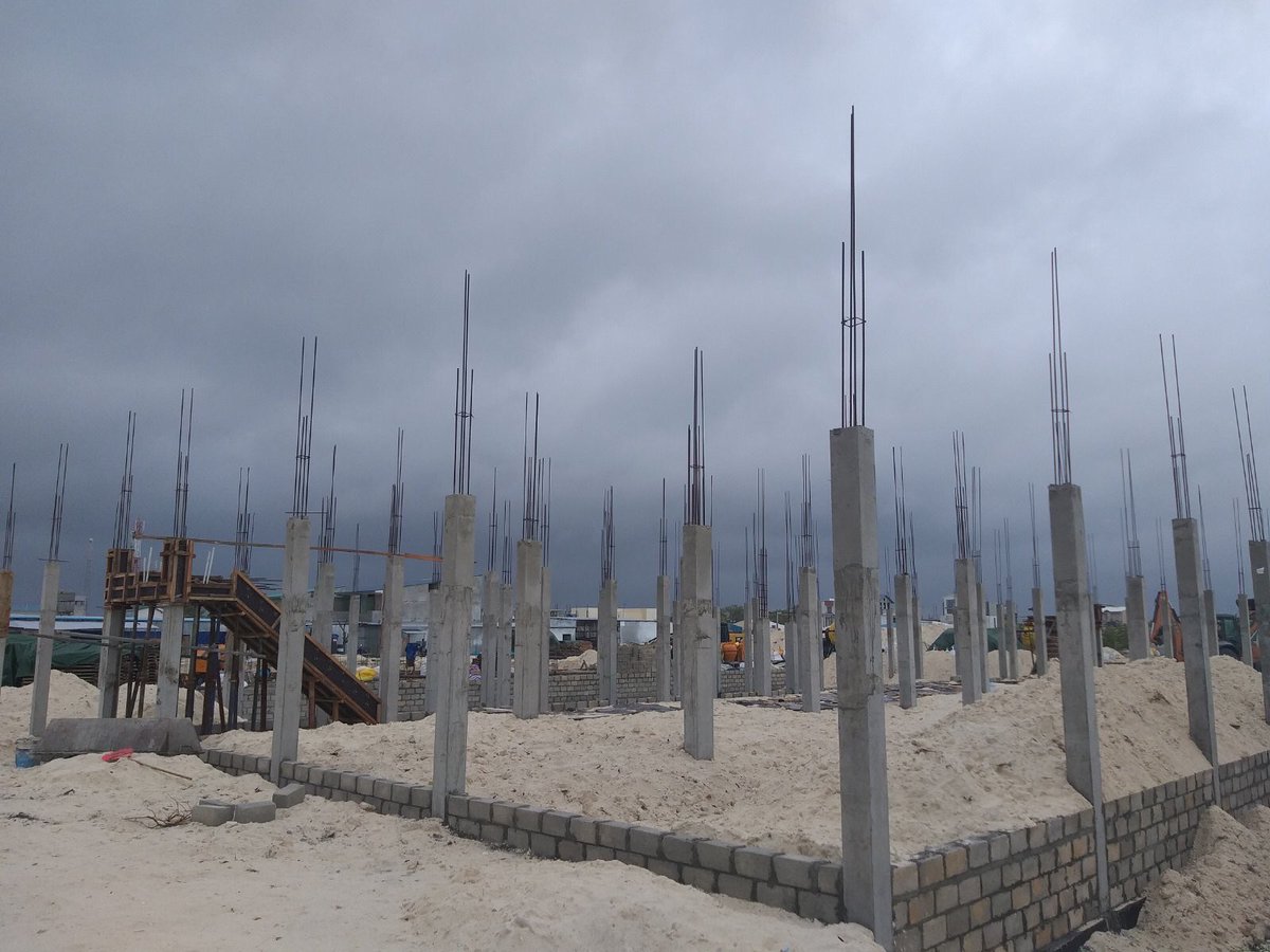 MKaarim's tweet photo. Naifaru ga alhaa 100 Housing Unit ge masakkai huttumeh nethi kuriyah dhanee. Shukuriyyaa Raeesul Jumhooriyyaa @ibusolih #TeamHousing @nazim7878 https://t.co/2EvH7D6Fml