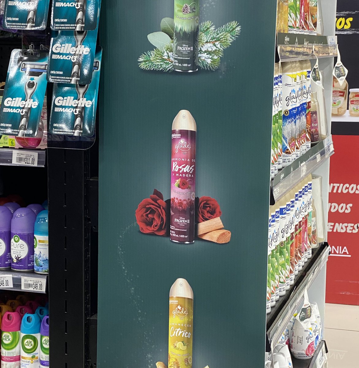 leonardchava's tweet photo. Woaaaaooo! Todavía hay gente que diseña publicidad “Subliminal”.  WTF!Ambientadores con viagra #design #Advertising #Marketing  #pene #Captionthis ... https://t.co/Jd52Vh7aoi