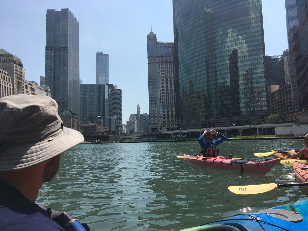 coachhargitt's tweet photo. Great 👍 time today on #kayakChicago ❗️@EHSHuskies @tf241 @CoachRoeper @FurstWoodworks @S2ASystem https://t.co/2eyQVi399Y
