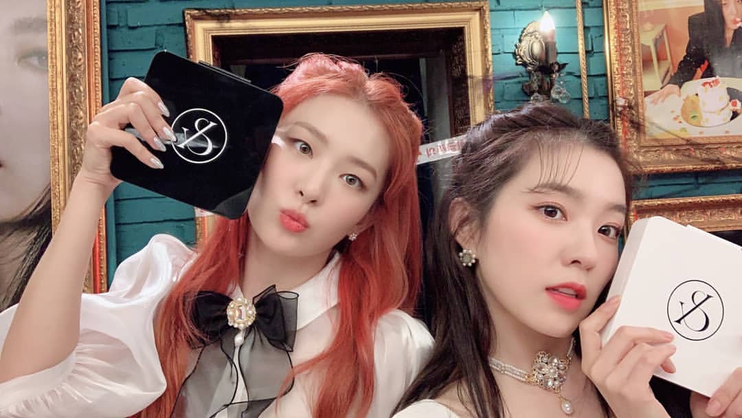 night_fairy__'s tweet photo. SM es una de las empresas más famosas y llena de plata de Corea,pero no fueron capas de sacar el MV para las chicas.Un falta de profesionalismo tremenda.Siempre haciendo mierda el traba de sus grupos y solistas #SMAPOLOGISE #RedVelvet_IRENE_SEULGI 
#RedVelvet_IRENE_SEULGI_Monster https://t.co/gLHX5PC7Vv