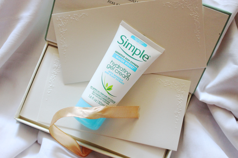 hydrating gel cream simple