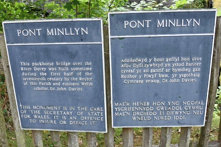 Pont Minllyn is a nationally important structure.A protected Ancient Monument of Wales, the bridge is under the guardianship of  @cadwwales.More   https://cadw.gov.wales/visit/places-to-visit/pont-minllyn  https://www.meirionmill.co.uk/history-of-mill.irs  https://www.visitsnowdonia.info/pont-minllyn   https://coflein.gov.uk/en/site/24194/details/pont-minllyn-old-bridge-pont-y-ffinnant#images