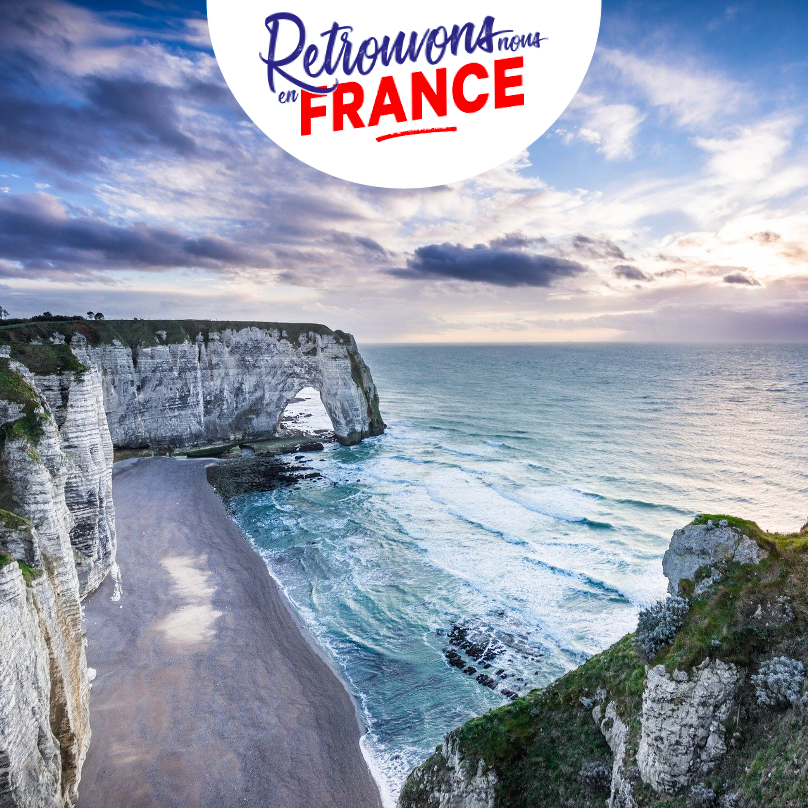 Retrouvons_fr's tweet photo. Se retrouver… à la plage ! 
Quelle est la plus belle plage sur laquelle vous avez bronzé en France ? 
#RetrouvonsNousEnFrance https://t.co/uLFQCpcfdv