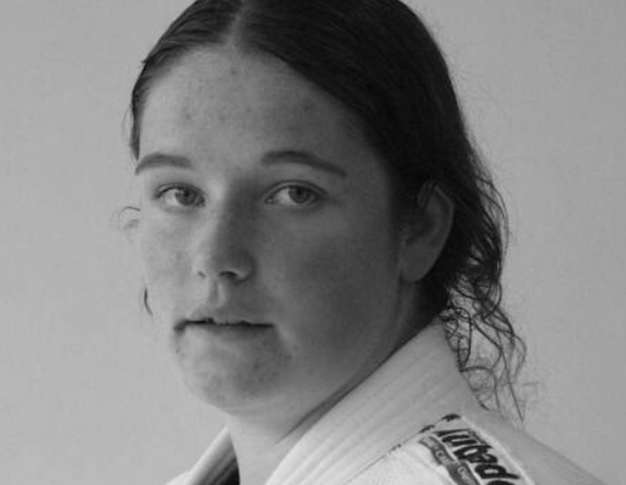 #Lot-et-Garonne : la gendarme #Mélanie Lemée, 25 ans, tuée par un chauffard (MàJ : Yassine E. roulait sans permis et avait consommé des stupéfiants) fdesouche.com/1397359-lot-et…