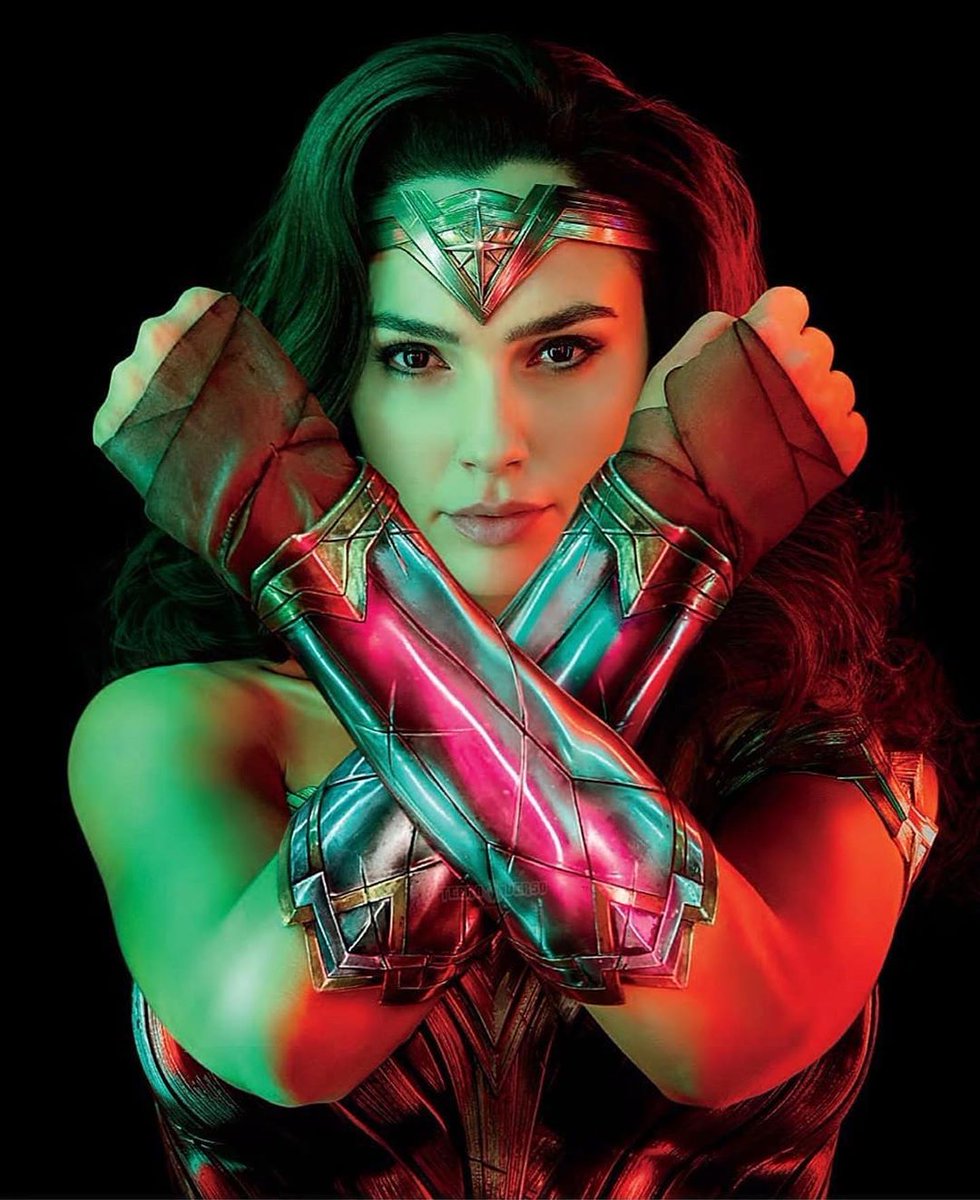 GalGadotUSA's tweet photo. New #WonderWoman1984 image
Bad ass and beautiful, just stunning
#SpeedMagazine Cover
Makeup by Sarah Brock @SARAHBMUA
#GalGadot #WonderWoman
🥰😍🥰😍🥰😍🥰 https://t.co/5kZ6mgH8Gh
