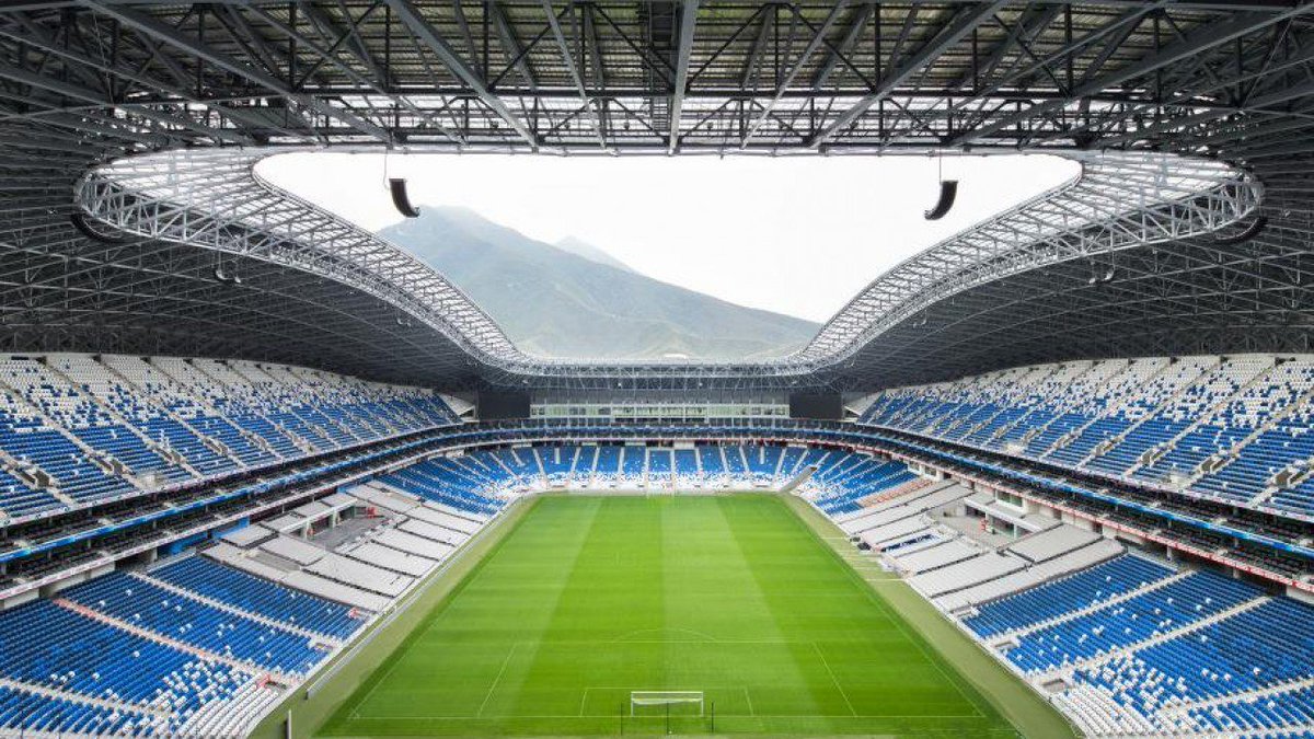 DanpalMX's tweet photo. Una las ventajas que cuenta el sistema #Danpal es evitar los brillos no deseados, esto queda evidenciado en el estadio de los #Rayados de #Monterrey donde se evita el deslumbramiento para las transmisiones de televisión.

 más de nuestros proyectos en 👉 https://t.co/tVX5NwENTo https://t.co/bQw1QCFBoY