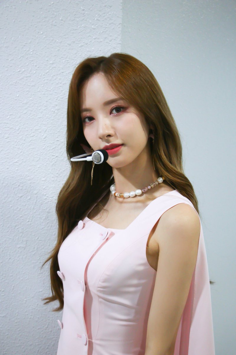 bona pics 🍒 tweet media