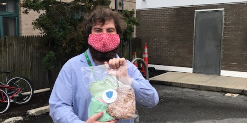 PineStreetInn's tweet photo. Recently, we got a few bags of cloth face masks from Covid Shield Boston! We are so grateful as Pine Street Inn will continue to need masks and sanitizer for the foreseeable future as we help #flattenthecurve. To learn how you can help, contact volunteer@pinestreetinn.org. https://t.co/HMnAIVd7zN