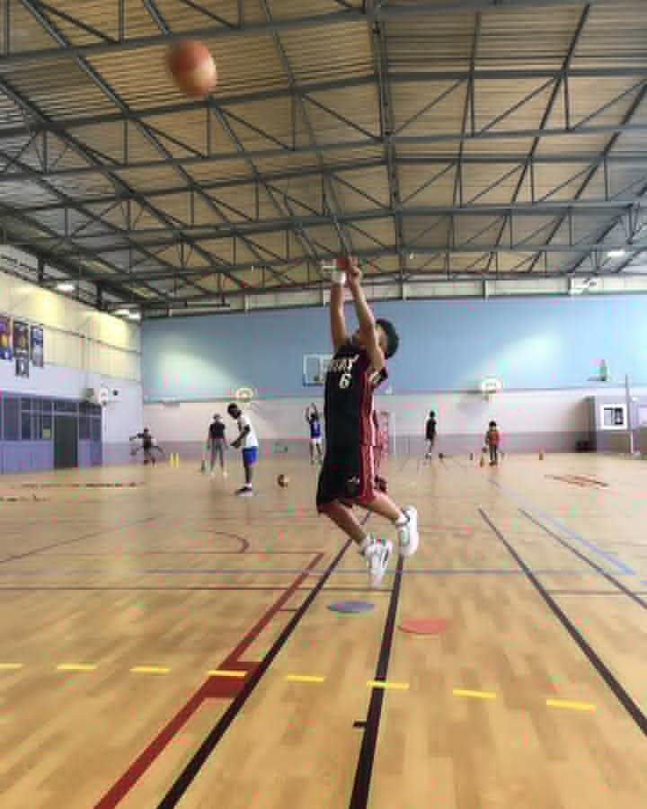 MossonBasket's tweet photo. Les stages d'été ont débuté ce matin au gymnase J. Bouin, dans notre 2e étape du retour au jeu ! Au programme, des ateliers autour des fondamentaux individuels ! 
Merci à la ville de #Montpellier merci à notre maire élu @Delafosse2020 que nous avons hâte de rencontrer. https://t.co/DNMRaMHxdK