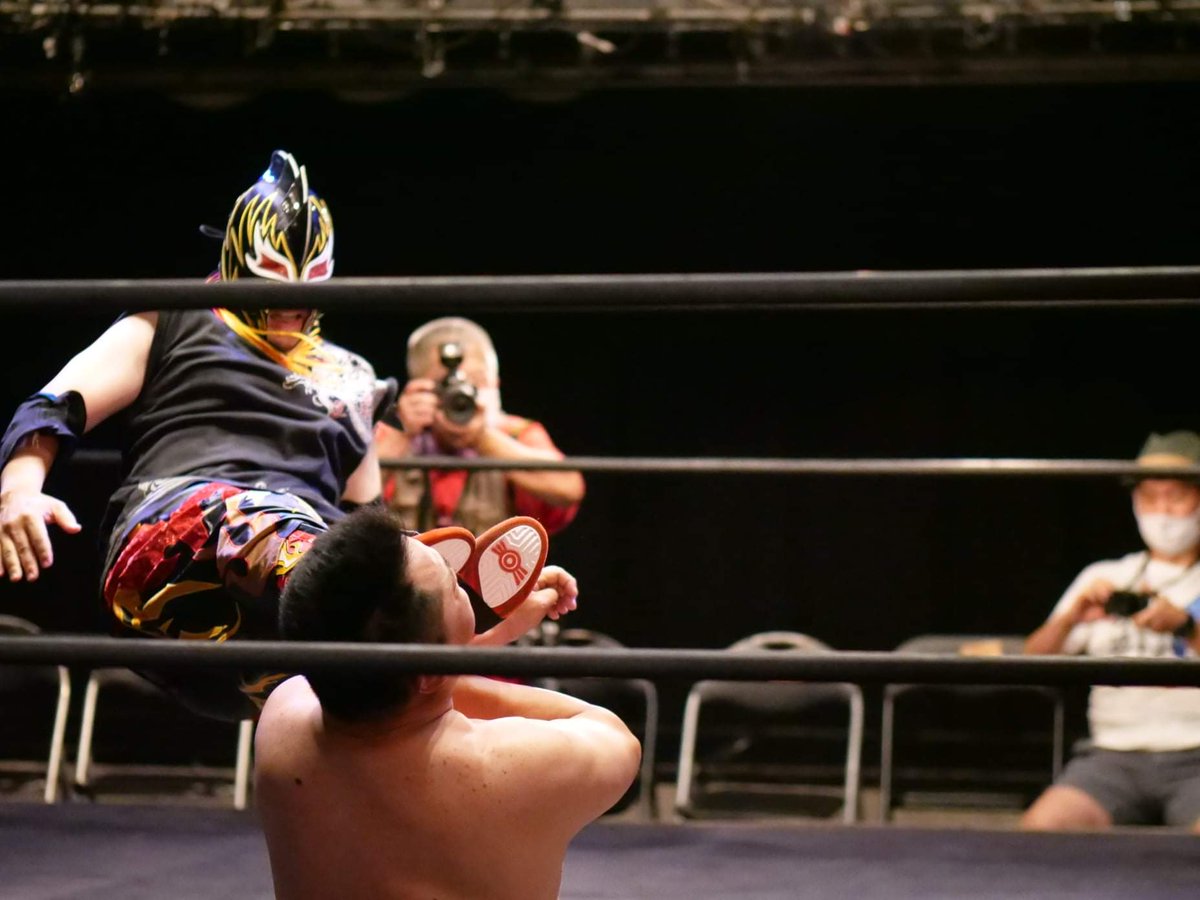 photography_xj's tweet photo. Facebookへアルバムを作成しました(公開範囲(公開)71枚)
2020年7月4日 IMPACT.13 @#王子ベースメントモンスター 大会
<ダークマッチ Hプロダクション提供試合>
エリリン高木 vs KYOHEI
https://t.co/1llWomth0J
#IMPACT
#IMPACT13
#20200704IMPACT
#01FBアルバム https://t.co/p0Bx56VFyW