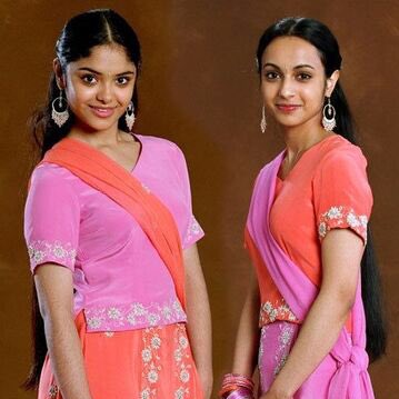 padma and parvati were given cheap and borderline disrespectful versions of traditional indian dresses for comedic value and are lazily named after the same indian-american author and actress and