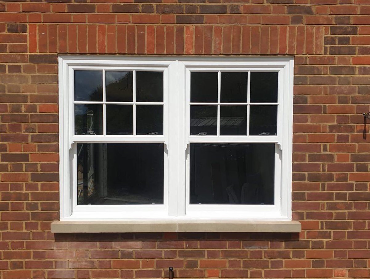 UFitSashWindows's tweet photo. Double Sash Monday!✨ 2 double #SashWindows supplied and installed into the rear of this house! We can help with all Sash Windows of any sizes or designs🌟 #upvcwindows #windows #sash #boxsash #slidingsash #doublesash #triplesash #renovation #astragalbar #upvc #stonecills #doors https://t.co/eKtK9TeUxJ