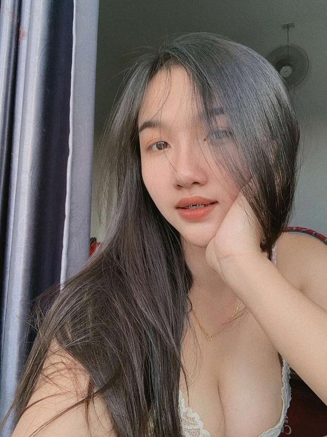 FELICYA17048335's tweet photo. Ready vcs 
lnagsung wa aja

082137738707

#FELICYAREALVCS https://t.co/MNNmULf7NY