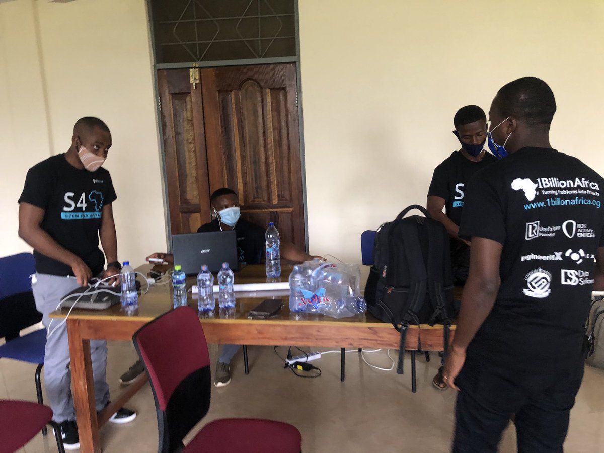 1billionafrica's tweet photo. A couple of weeks ago, our team made a full - weekend trip to the Ahafo Region, Hwidiem District for a series of multi-stakeholder discussions. 

We believe S4A has the potential of spearheading a revolution in rural Africa as far as STEM is concerned! 

#1BA
#WeAre7
#S4A https://t.co/NLYuA3d54f