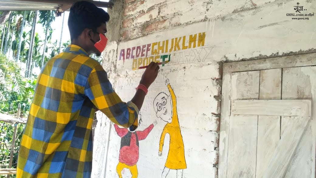 goonj's tweet photo. 36 residents from Foksadanga village in Alipurduar district of West Bengal decided to work towards beautification of ICDS (Anganwadi) under Goonj’s ‘Dignity For Work’ initiative.
To know more about our work & to donate - https://t.co/ypyB2RKLz1
#DignityForWork #Goonj https://t.co/xGpRoAvUYV
