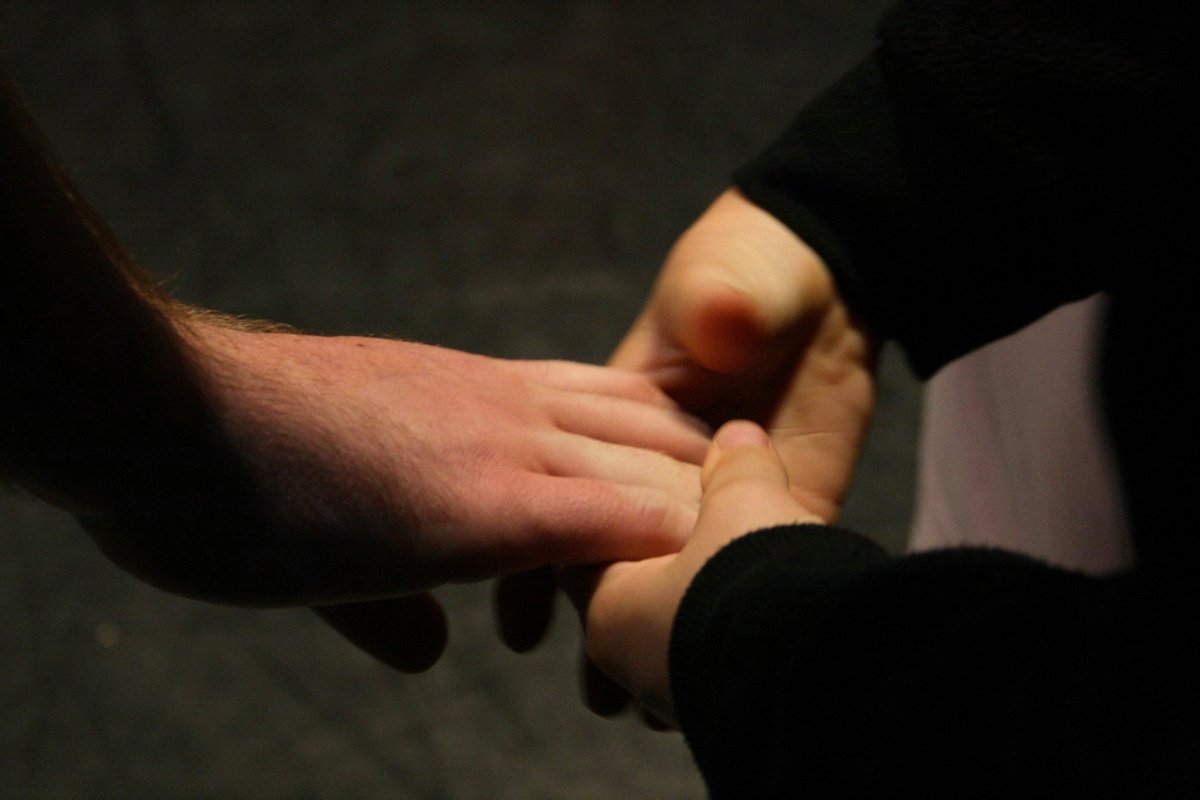 So pleased to be a part of Animated with @AdesolaPP  reflecting on the Queering the Somatic symposium <a href="/MiddlesexUni/">Middlesex University</a> <a href="/MDXUniDance/">Dance at Middlesex University</a> Our thanks to everyone that contributed and was a part of a great symposium!
communitydance.org.uk/DB/animated-ed…
photo Cheniece Warner