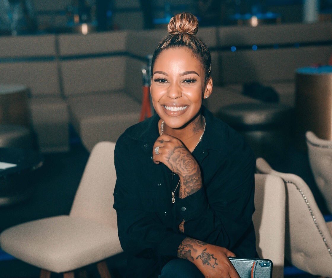 innomatijane's tweet photo. Since Sammy Sosa Lehoko is on the timeline. Let me remind her to pay me 20K. The money my mom and I deposited into her account to feature her on a song. Please retweet, maybe she will see it since she blocked me. https://t.co/1jq0aDnxqZ